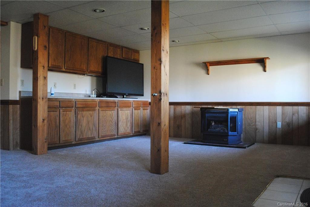 64 Viking Drive #3 - Photo 16