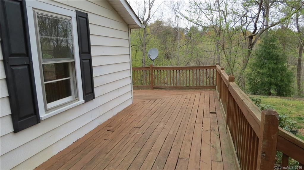 546 Bailey Road - Photo 2