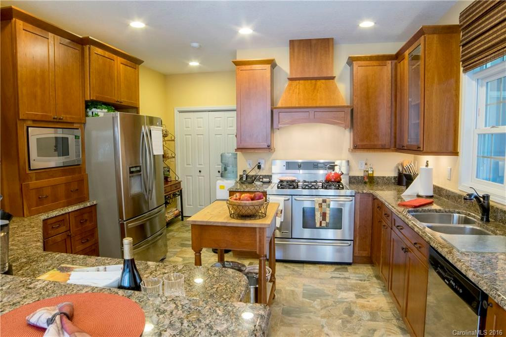 410 Stepping Stone Lane - Photo 10