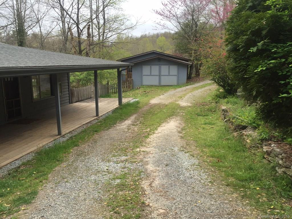 121 Thompson Road - Photo 2