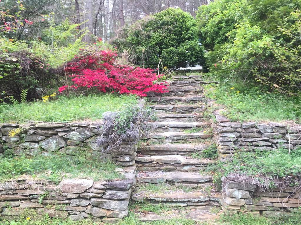 121 Thompson Road - Photo 3