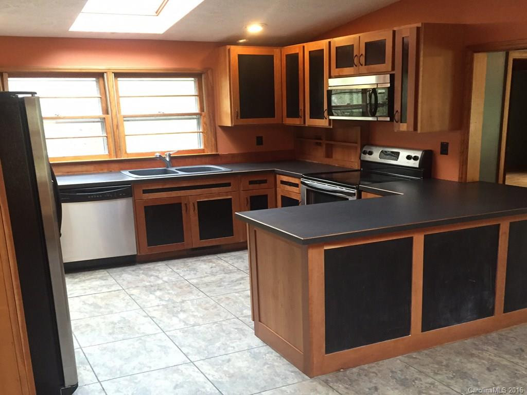 121 Thompson Road - Photo 8