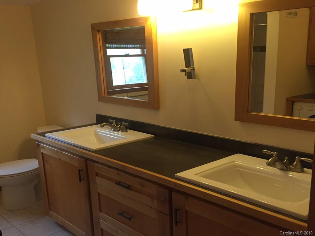 121 Thompson Road - Photo 10