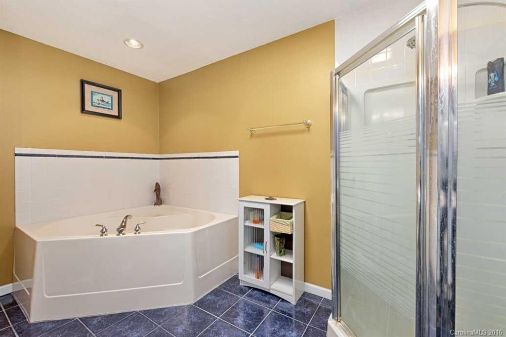170 Treetops Lane - Photo 16