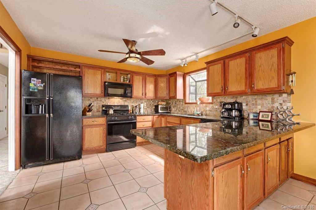 170 Treetops Lane - Photo 7