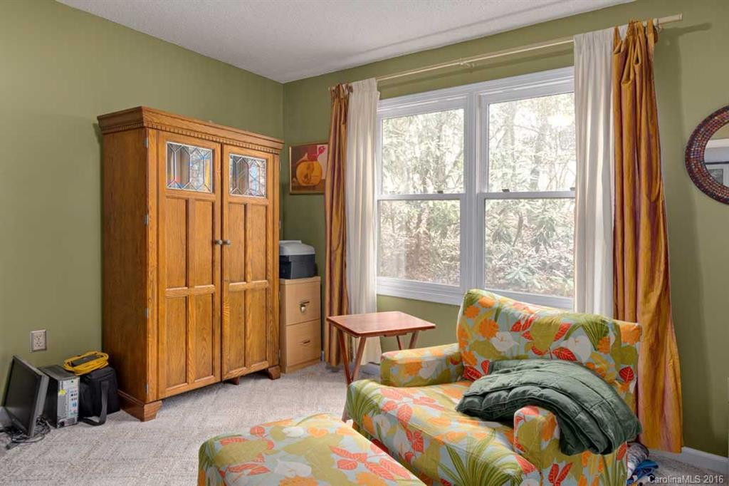 170 Treetops Lane - Photo 10
