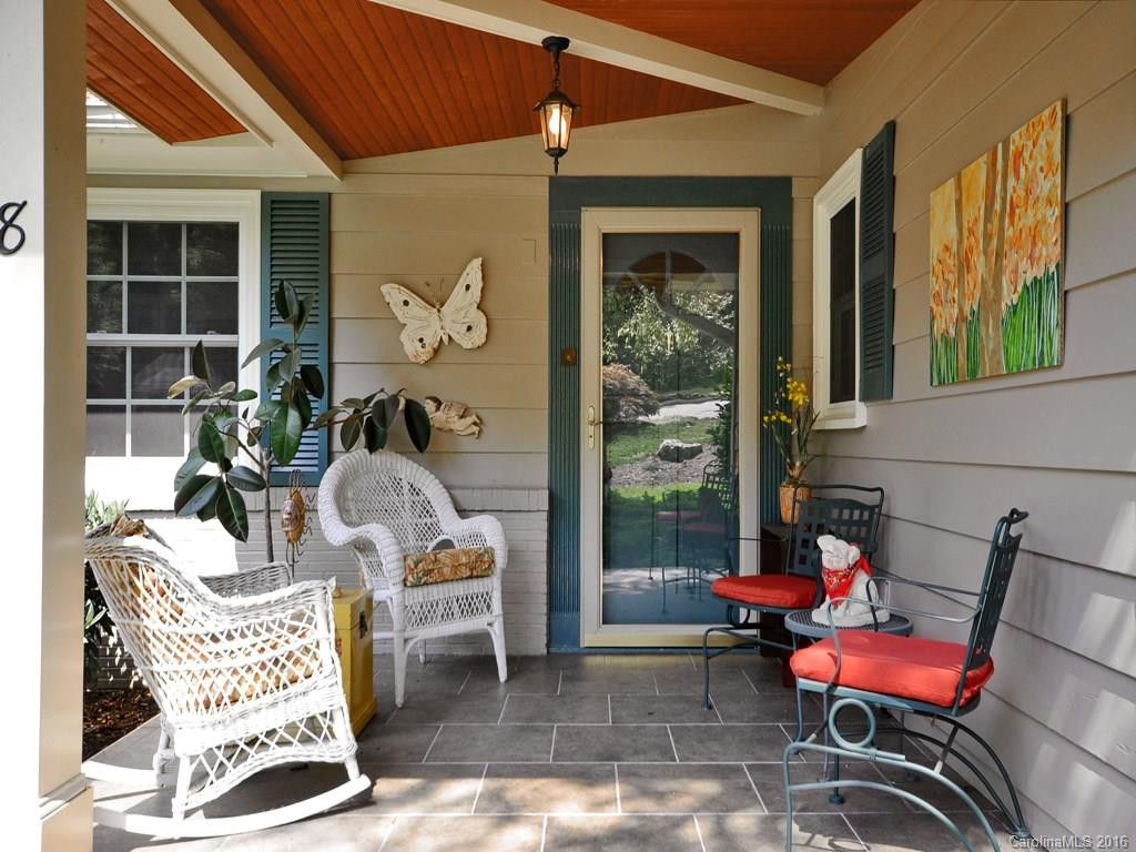 18 Woodcrest Road - Photo 2