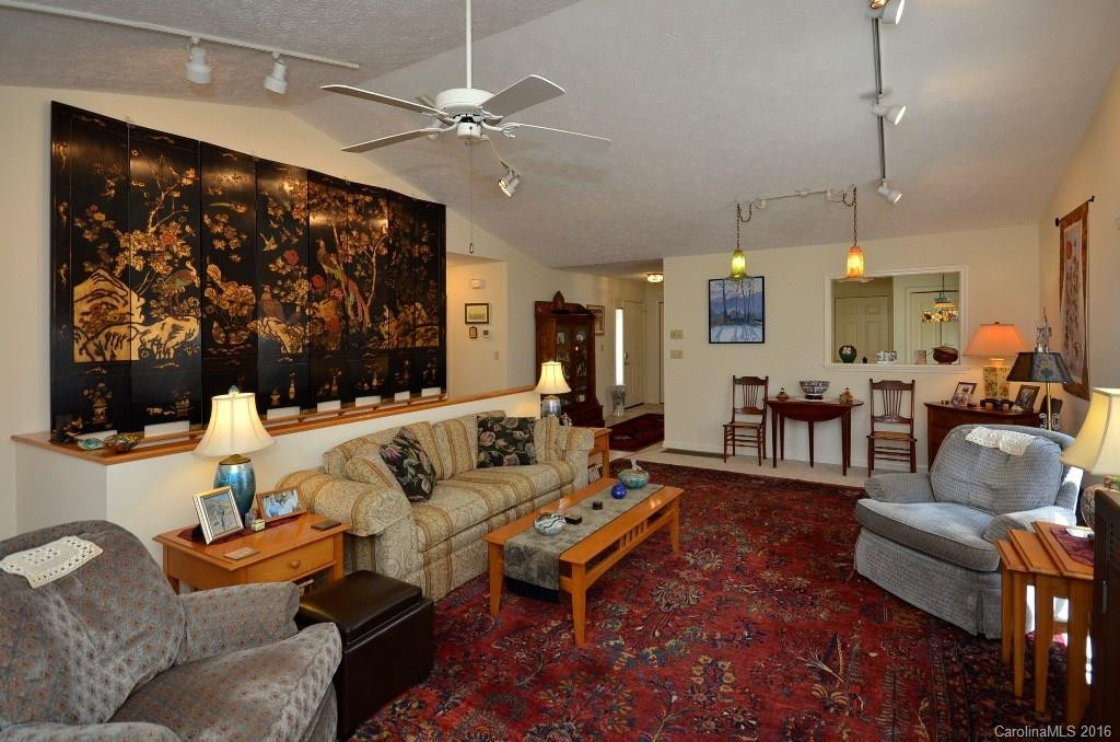 11 Wedge Court #136 - Photo 5