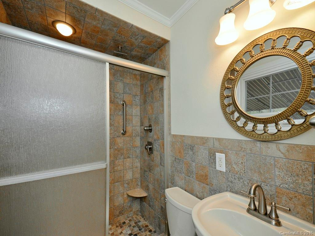 321 Stratford Road - Photo 10