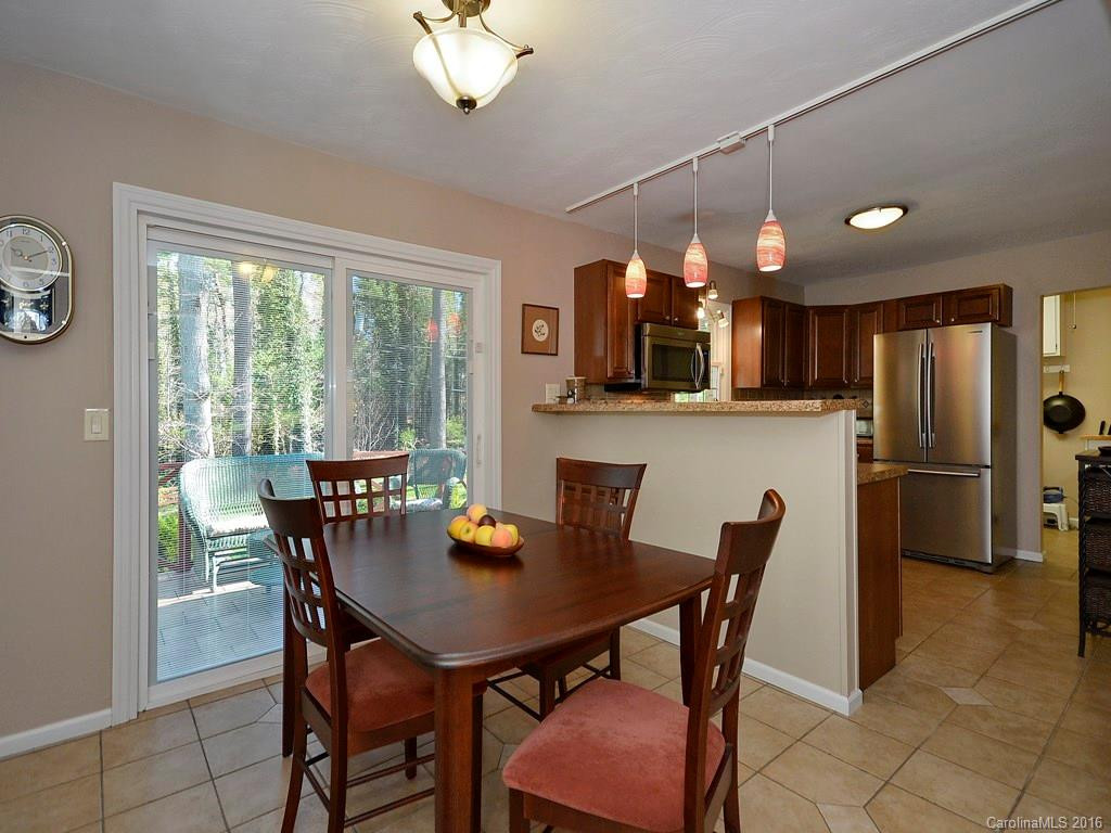 329 Kendale Court - Photo 4