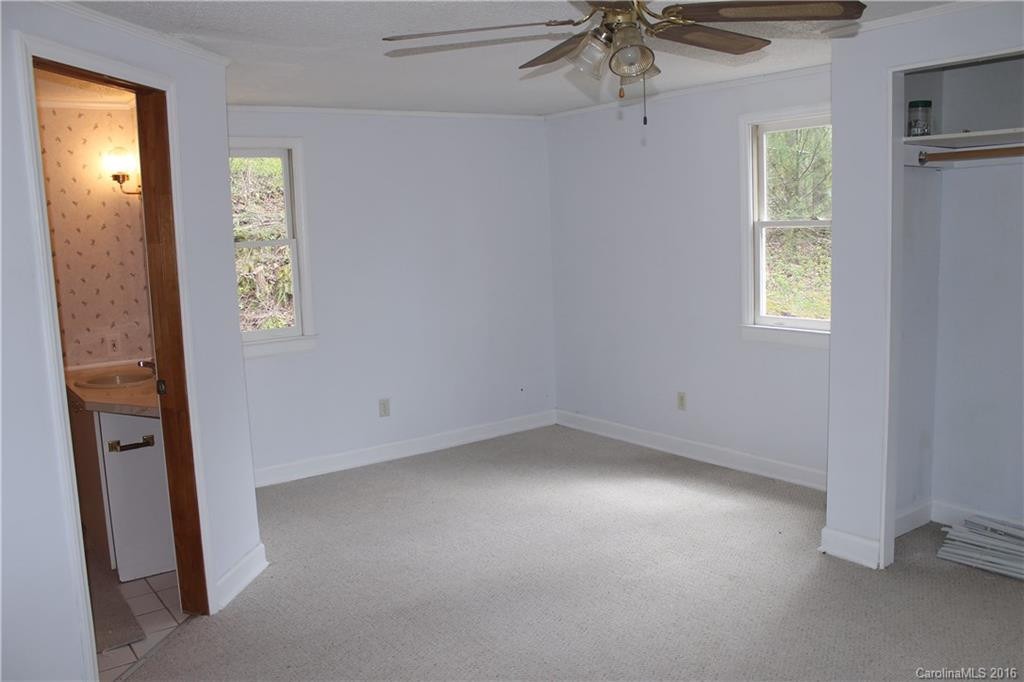 16 Huntley Drive - Photo 11