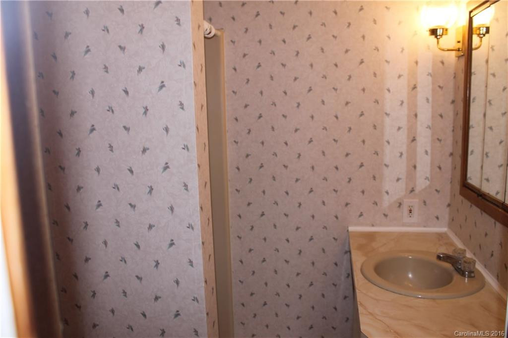 16 Huntley Drive - Photo 13