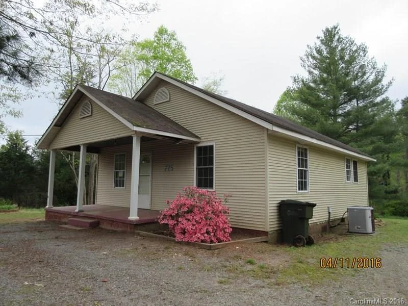 225 Reece Street
