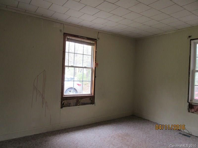 225 Reece Street - Photo 4