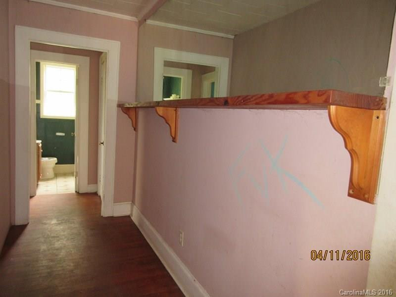 225 Reece Street - Photo 6