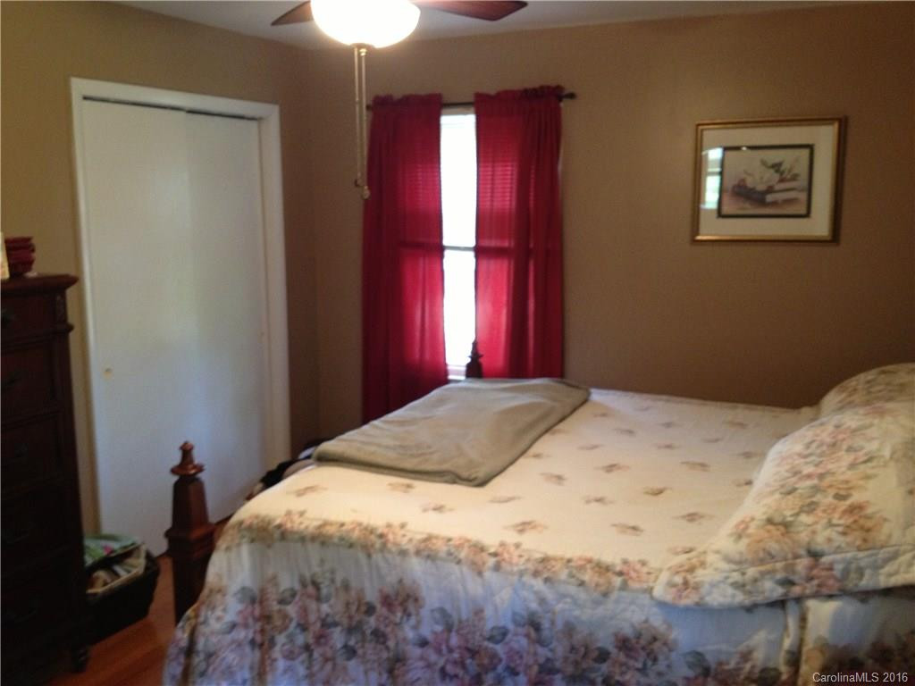 323 Grover Scruggs Road - Photo 14