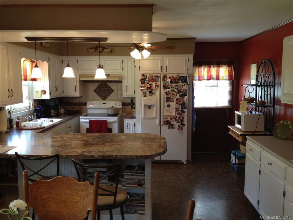 323 Grover Scruggs Road - Photo 3