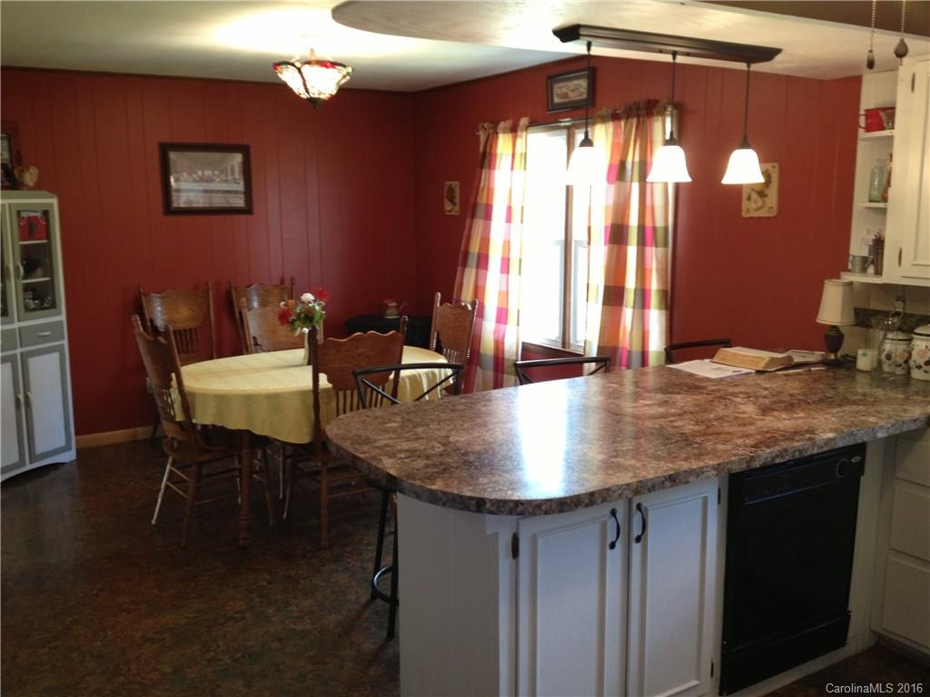 323 Grover Scruggs Road - Photo 4