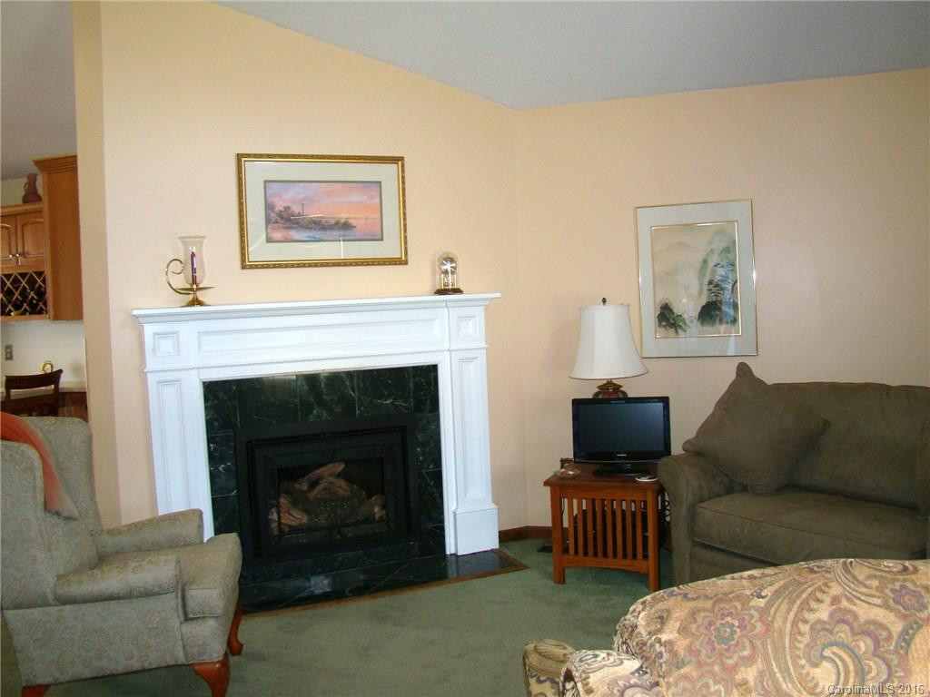 28 Pine Spring Drive - Photo 7