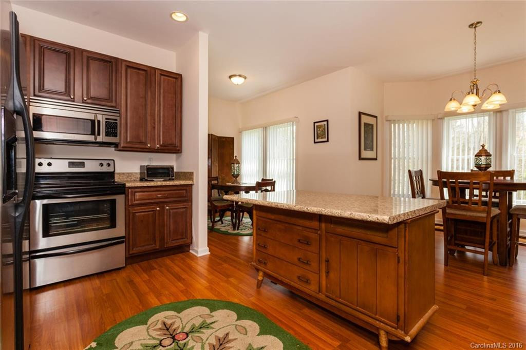 71 Noble Road - Photo 5