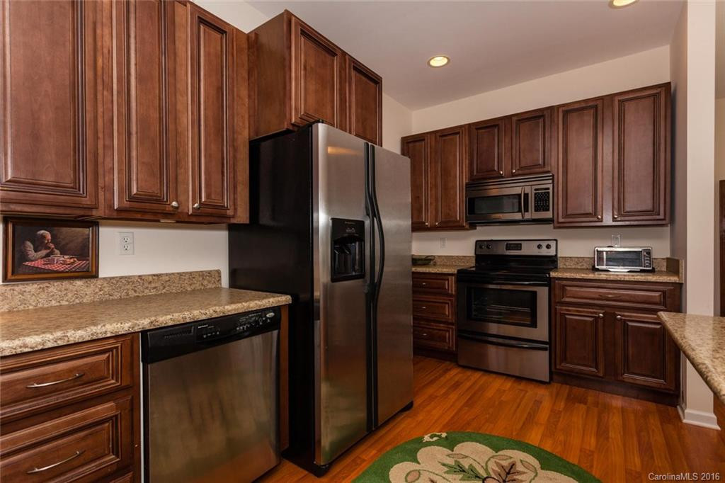 71 Noble Road - Photo 6