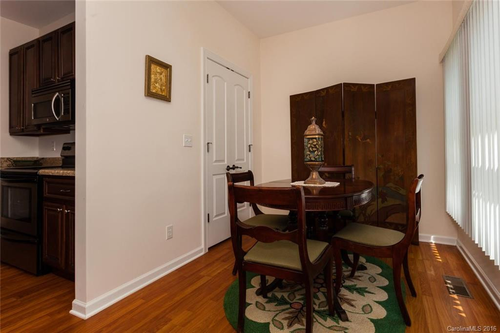 71 Noble Road - Photo 9