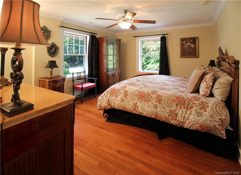 11 Avon Parkway - Photo 18