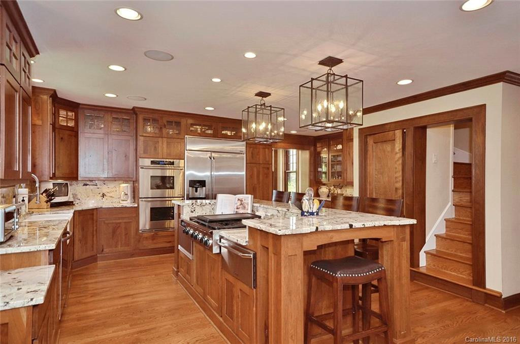 11 Avon Parkway - Photo 6