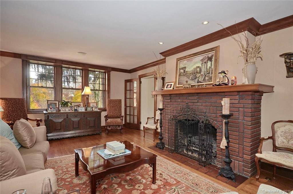 11 Avon Parkway - Photo 8