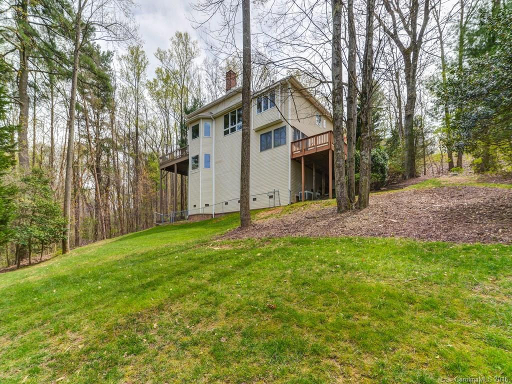 307 Blakewood Court - Photo 24