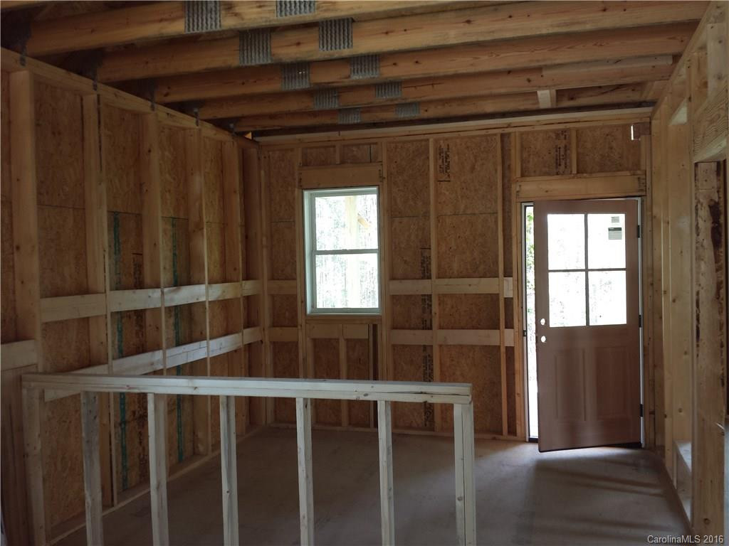 52 Robinson Avenue - Photo 9