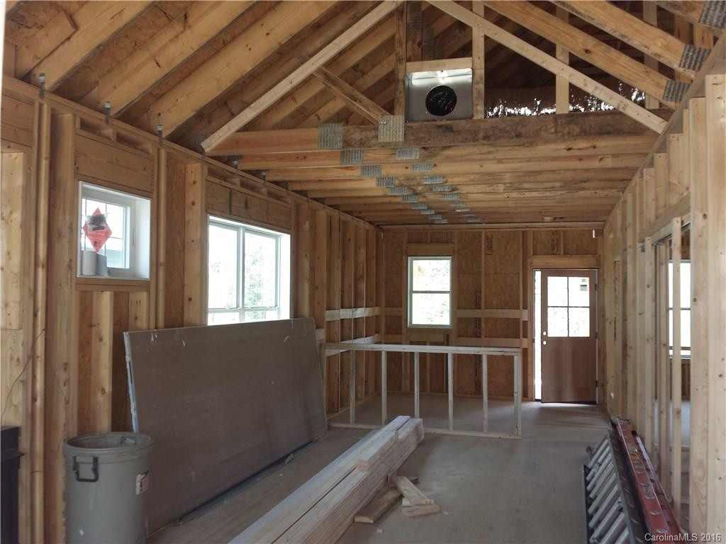 52 Robinson Avenue - Photo 10