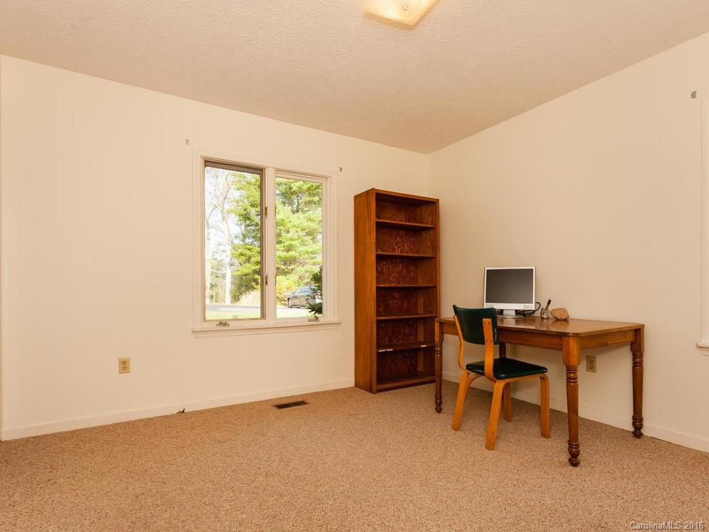 12 Tracy Lane - Photo 13