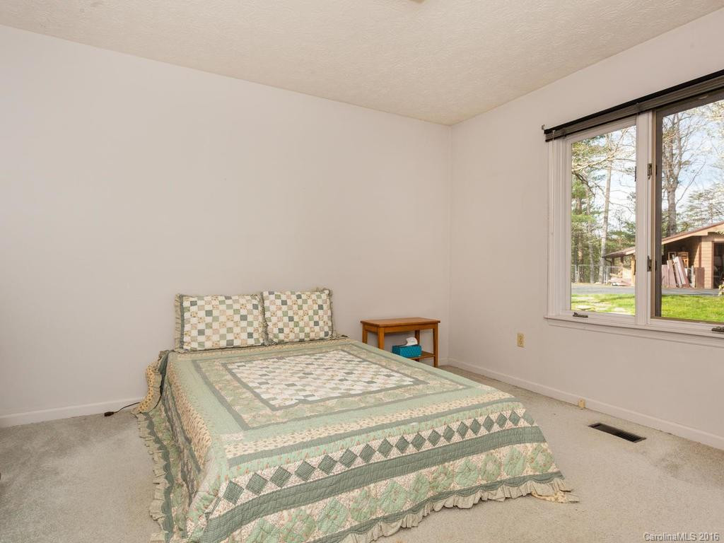 12 Tracy Lane - Photo 14