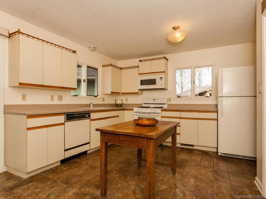12 Tracy Lane - Photo 5