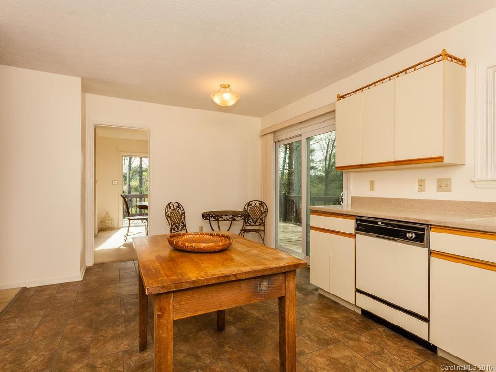 12 Tracy Lane - Photo 6