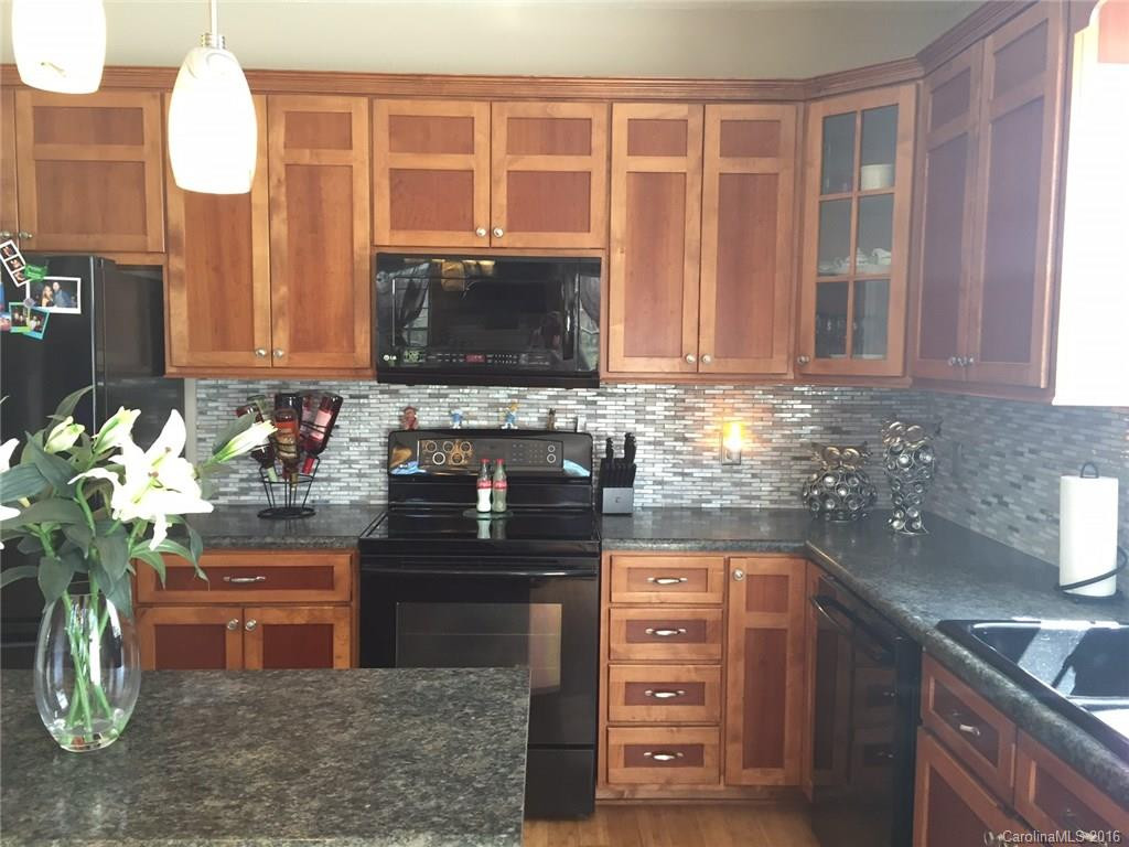 318 English Oak Road - Photo 2