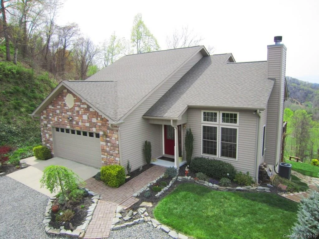 40 Vista Point Drive