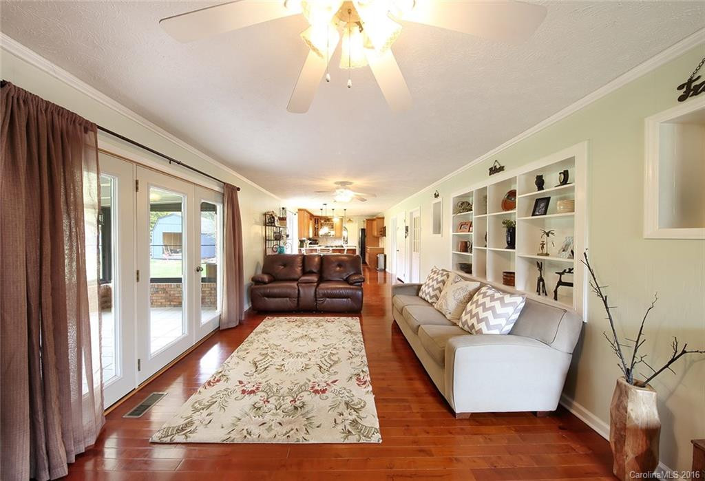 1640 Glenheath Drive - Photo 7