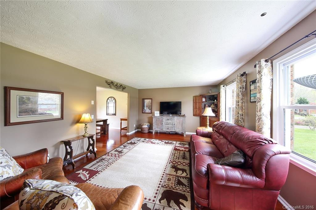 1640 Glenheath Drive - Photo 9