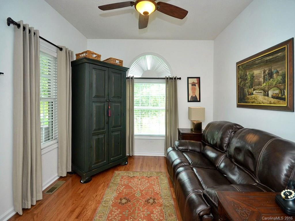 453 Kanuga Forest Drive - Photo 14