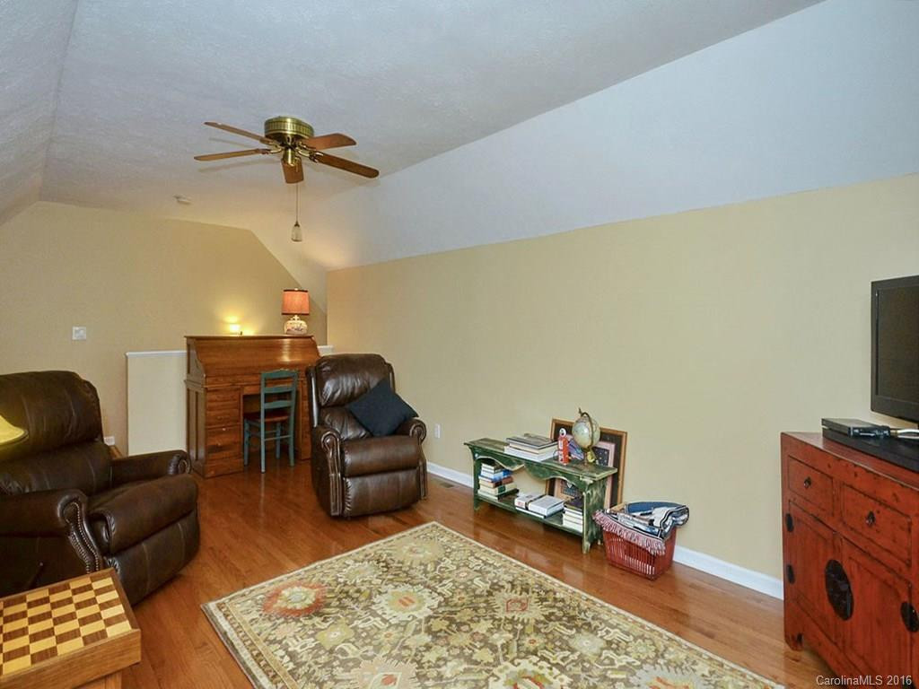 453 Kanuga Forest Drive - Photo 17