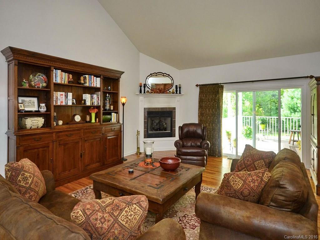 453 Kanuga Forest Drive - Photo 4
