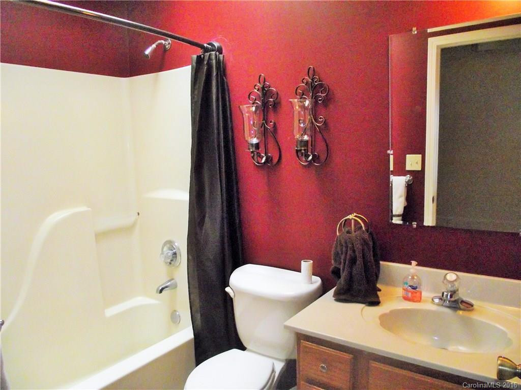 240 Forest Park Drive - Photo 16