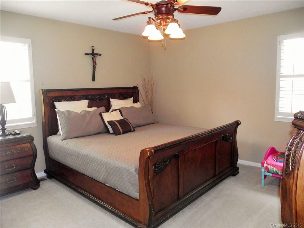 240 Forest Park Drive - Photo 6