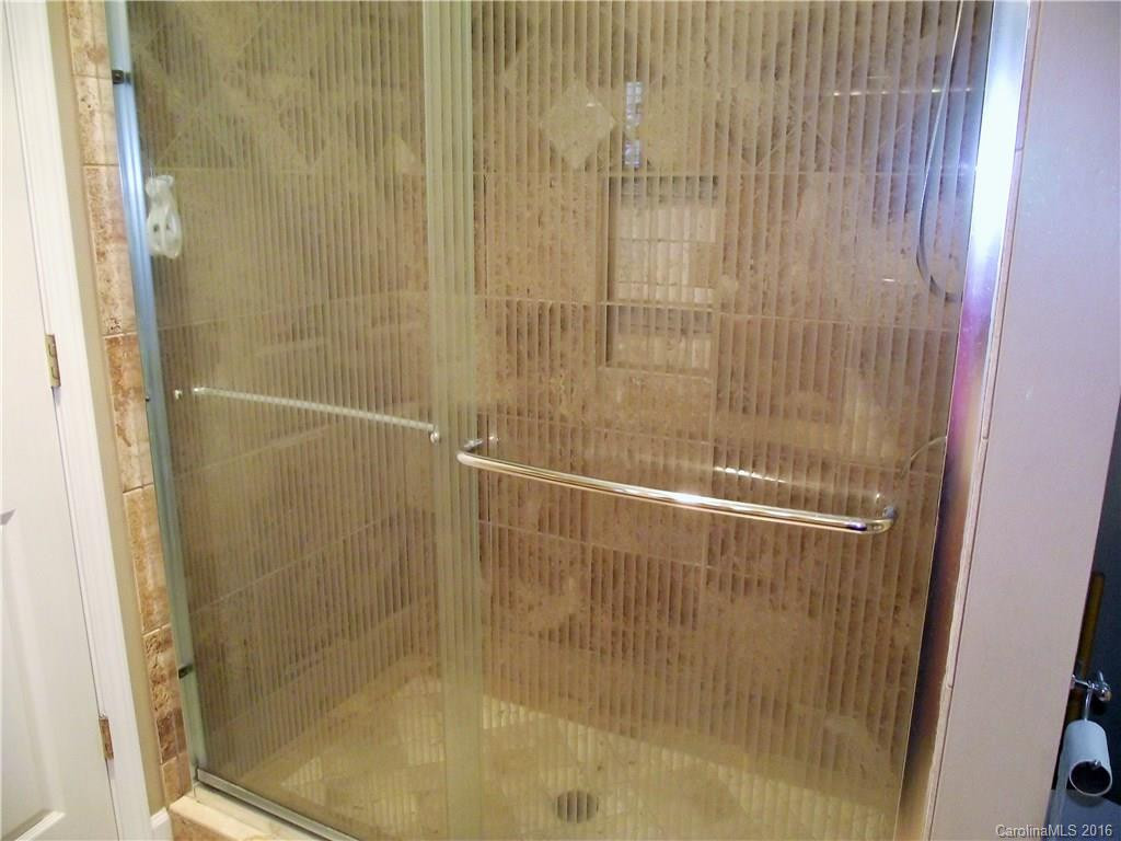 240 Forest Park Drive - Photo 10
