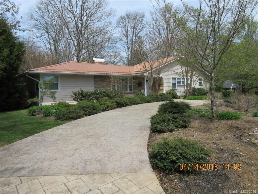 100 Grove Circle