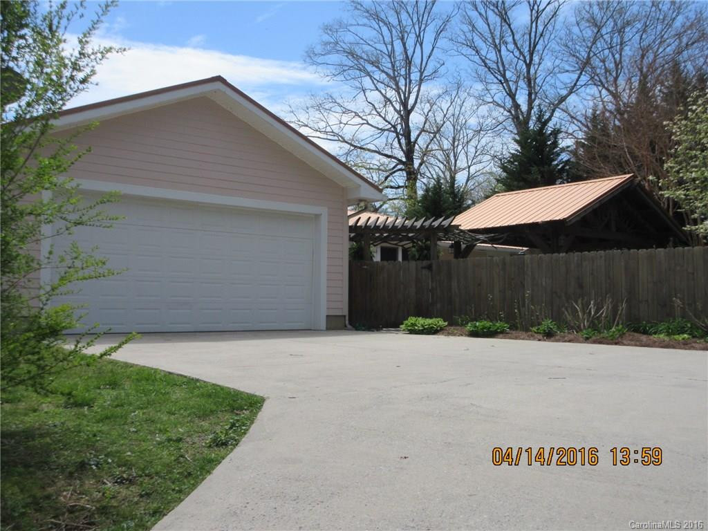 100 Grove Circle - Photo 11