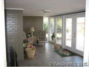100 Grove Circle - Photo 16