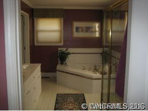 100 Grove Circle - Photo 17